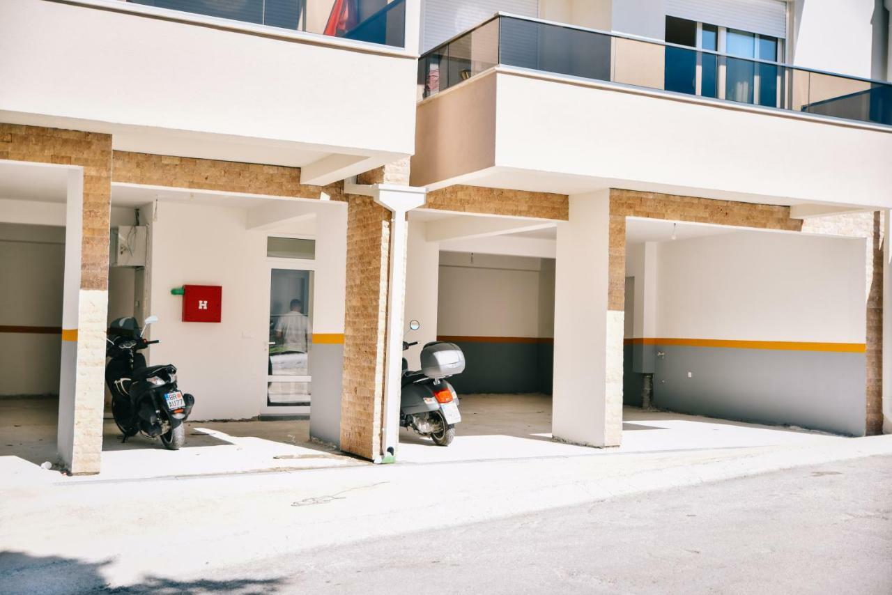 Riva Luxury Apartment Ulcinj Bagian luar foto